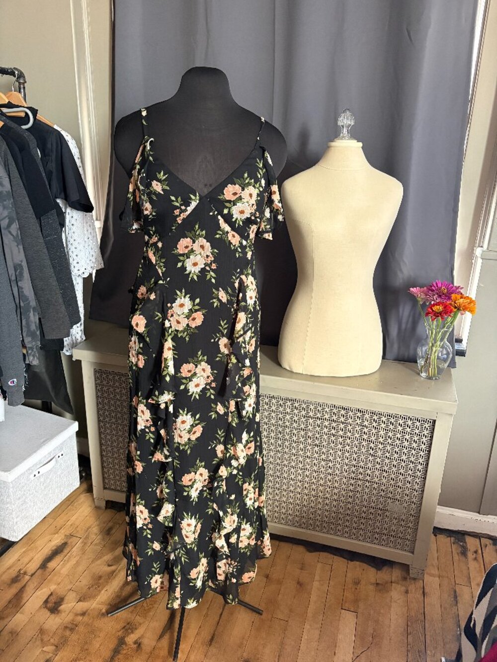 NWT The Occasion by Old Navy Off-Shoulder Ruffle Chiffon Maxi Dress Size 6